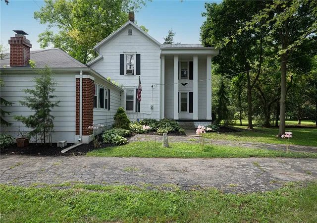 Photo 3 of Single family home for sale at 5669 Hollansburg Arcanum Rd, Arcanum, OH 45304 | MLS# 966317 | Listing updated on 2026-08-12