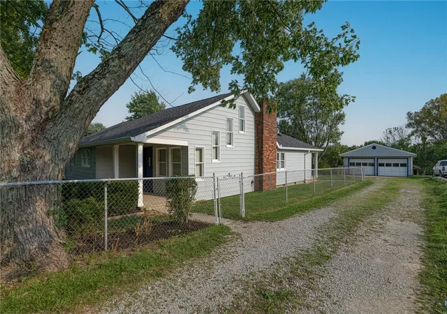 2nd image of 3255 Old State Route 122, Waynesville, OH 45068 | MLS# 965708