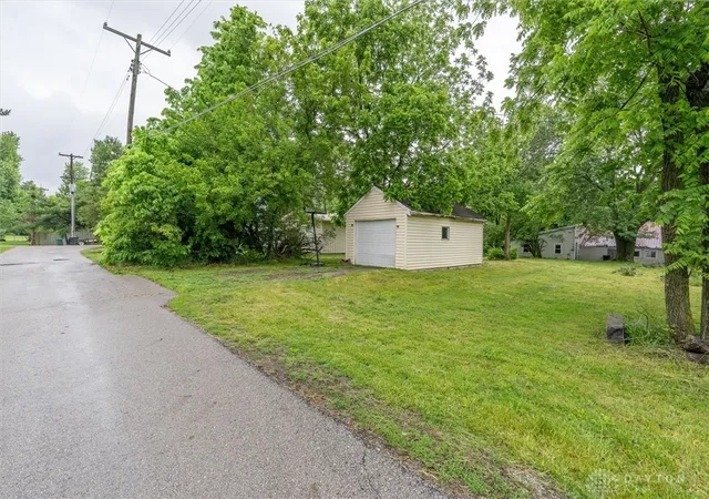 27th image of 161 Bernard Rd, New Vienna, OH 45159 | MLS# 966351