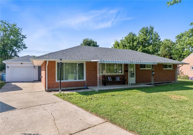 2nd image of 5356 Mystic Dr, Dayton, OH 45424 | MLS# 965734
