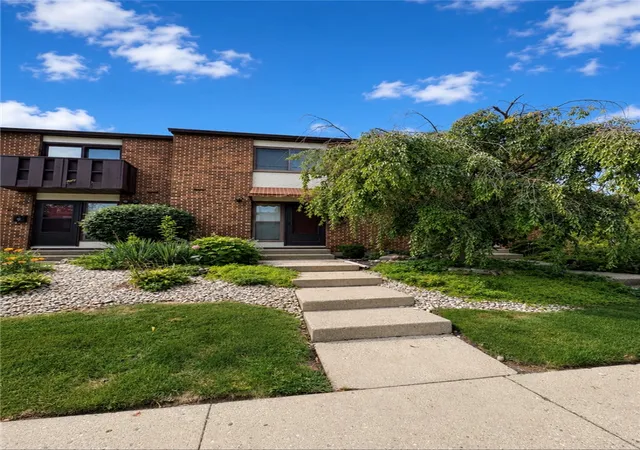1st image of 645 Villa Rd #G, Springfield, OH 45503 | MLS# 966415