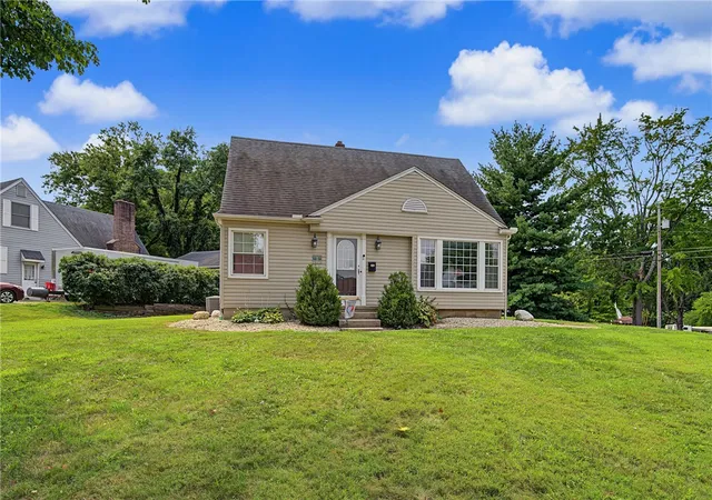 Photo 1 of Single family home for sale at 415 S Stadium Dr, Xenia, OH 45385 | MLS# 966336 | Listing updated on 2026-08-19