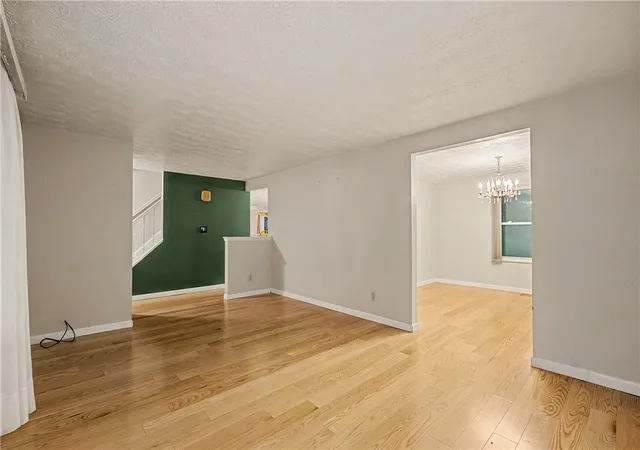 2nd image of 160 Caraway Dr, Springboro, OH 45066 | MLS# 966246