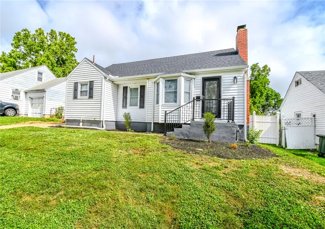 3rd image of 4227 Oakridge Dr, Dayton, OH 45417 | MLS# 966438