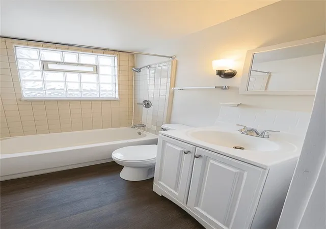 Listing Photo 2 - Condo for sale in building located at 3841 Carroll Ave, Dayton, OH 45405 - Unit #