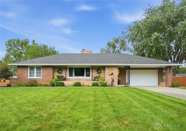 Photo 1 of Sale Pending at 1068 Whitestone Rd, Xenia, OH 45385 | MLS# 966327 | Listing updated on 2026-08-26
