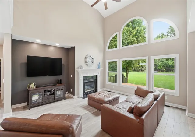 2nd image of 7260 Stone Ridge Dr, Springboro, OH 45066 | MLS# 966451