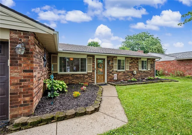 Photo 4 of Single family home for sale at 2511 Inverness Ct, Troy, OH 45373 | MLS# 966592 | Listing updated on 2026-08-22