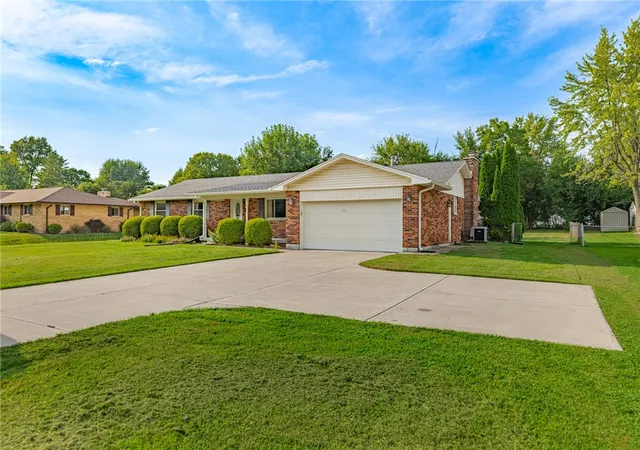Photo 2 of Sale Pending at 2854 Kemp Rd, Beavercreek, OH 45431 | MLS# 966295 | Listing updated on 2026-08-18