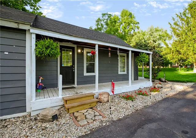 Photo 3 of Sale Pending at 5583 Cincinnati Dayton Rd, Liberty Township, OH 45044 | MLS# 966605 | Listing updated on 2026-08-18