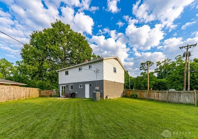 Photo 3 of Single family home for sale at 340 S Elm St, Dayton, OH 45449 | MLS# 965428 | Listing updated on 2026-09-30