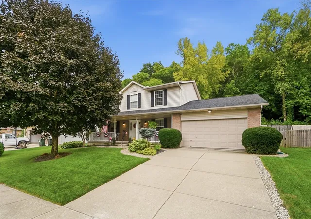 Photo 1 of Sale Pending at 565 Riverbend Ct, Fairfield, OH 45014 | MLS# 966641 | Listing updated on 2026-08-26