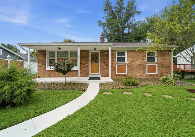 2nd image of 821 Greenmound Rd, New Richmond, OH 45157 | MLS# 966654