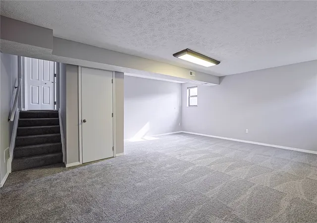 Photo 4 of Single family home for sale at 695 Tealwood Dr, Beavercreek, OH 45430 | MLS# 966565 | Listing updated on 2026-09-30