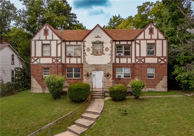 image of 2039 Emerson Ave, Dayton, OH 45406 | MLS# 966536