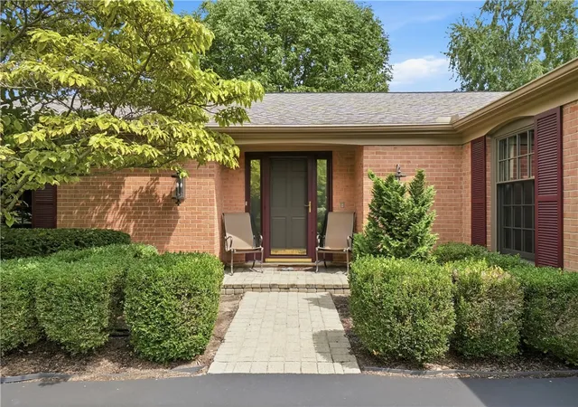 Photo 3 of Sale Pending at 5624 Mark Dale Dr, Dayton, OH 45459 | MLS# 966619 | Listing updated on 2026-08-16