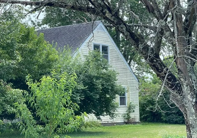 3rd image of 262 B St, Wilmington, OH 45177 | MLS# 966691