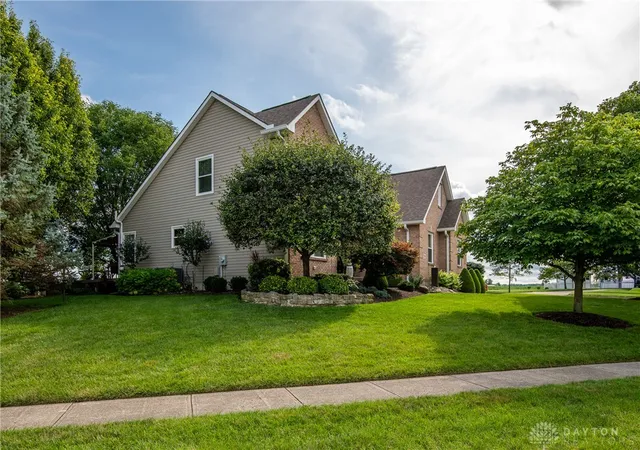 Photo 2 of Single family home for sale at 725 Mound St, Brookville, OH 45309 | MLS# 966708 | Listing updated on 2026-08-17