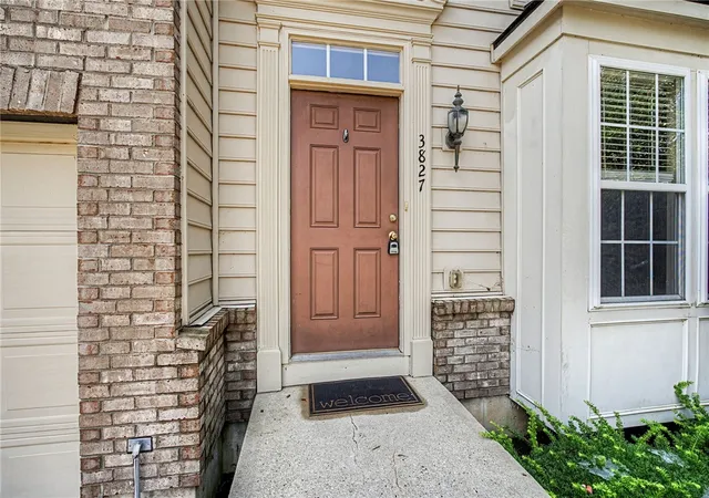 Listing Photo 4 - Condo for sale in building located at 3827 Taft Ave, Beavercreek, OH 45431