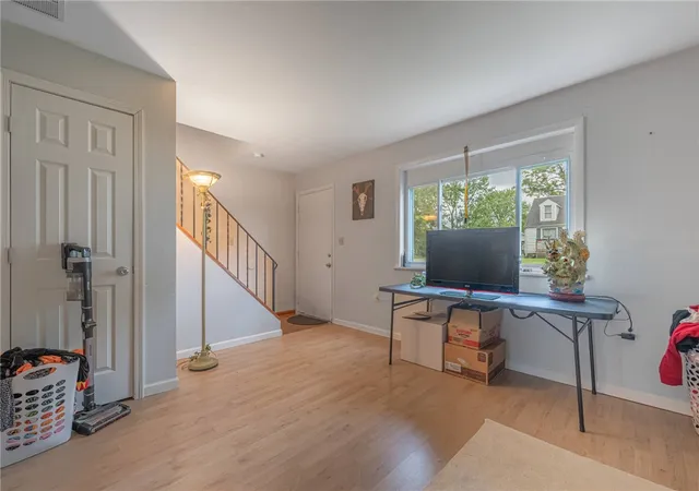 Listing Photo 4 - Condo for sale in building located at 623-625 W Funderburg Rd, Fairborn, OH 45324