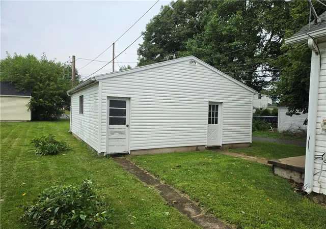 Photo 4 of Multi family home for sale at 516 Boal Ave, Piqua, OH 45356 | MLS# 966466 | Listing updated on 2026-08-17