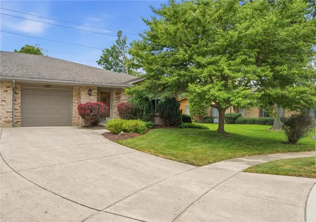2nd image of 1327 Quail Bend Cir, Dayton, OH 45429 | MLS# 965907