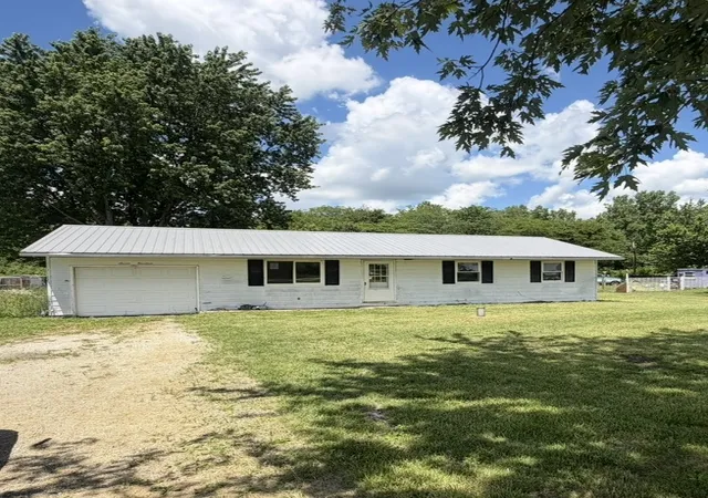 3rd image of 714 Beamsville Union City Rd, Union City, OH 45390 | MLS# 966660
