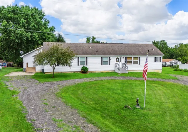 2nd image of 5280 Alert New London Rd, Hamilton, OH 45013 | MLS# 966412