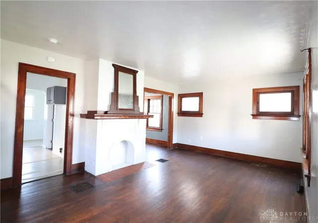 2nd image of 21 E Beechwood Ave, Dayton, OH 45405 | MLS# 966792