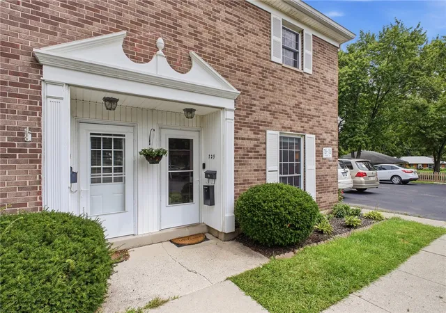 2nd image of 729 Clareridge Ln, Dayton, OH 45458 | MLS# 966824