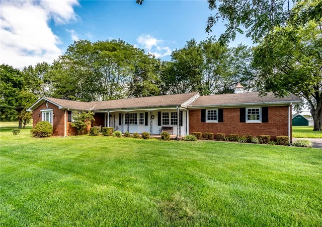 Photo 2 of Single family home for sale at 4160 Manchester Rd, Franklin, OH 45005 | MLS# 966611 | Listing updated on 2026-08-20