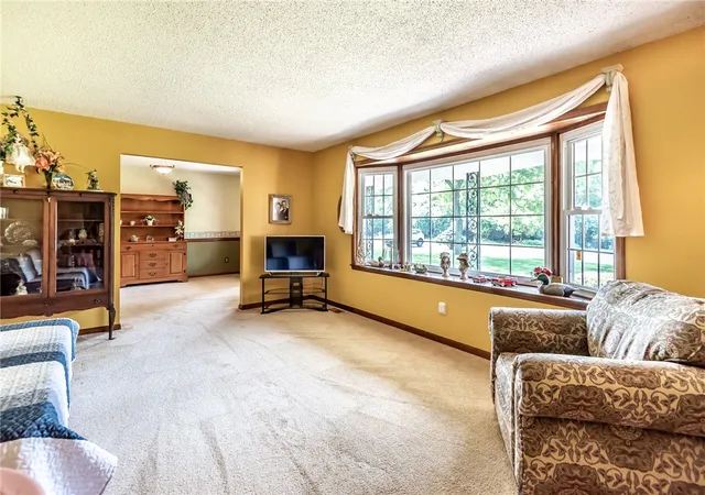 Photo 4 of Single family home for sale at 4160 Manchester Rd, Franklin, OH 45005 | MLS# 966611 | Listing updated on 2026-08-20