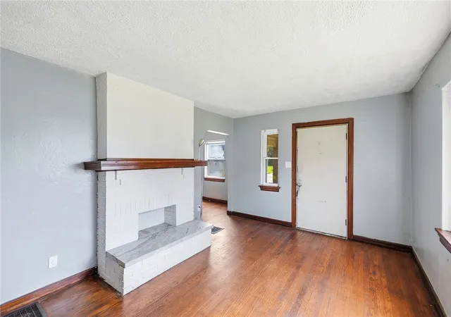 2nd image of 945 Vernon Dr, Dayton, OH 45402 | MLS# 966848