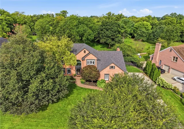 Photo 2 of Sale Pending at 6425 Katherine Manor Ct, Liberty Twp, OH 45011 | MLS# 966870 | Listing updated on 2026-08-26