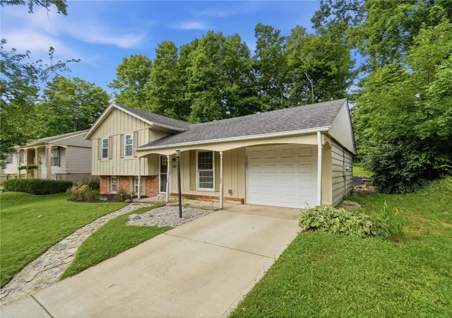 2nd image of 85 Bramblebush Ln, Springboro, OH 45066 | MLS# 966753