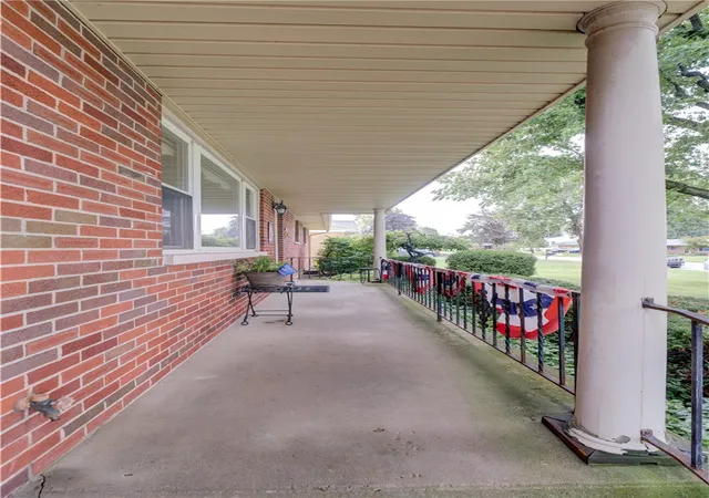 Photo 4 of Single family home for sale at 327 S Chippewa Dr, Greenville, OH 45331 | MLS# 966402 | Listing updated on 2026-08-20