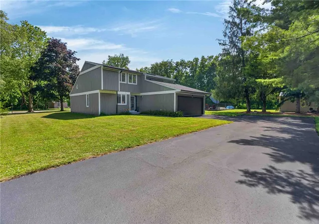 Photo 3 of Single family home for sale at 14155 Charm Hl Dr, Sidney, OH 45365 | MLS# 966900 | Listing updated on 2026-08-23