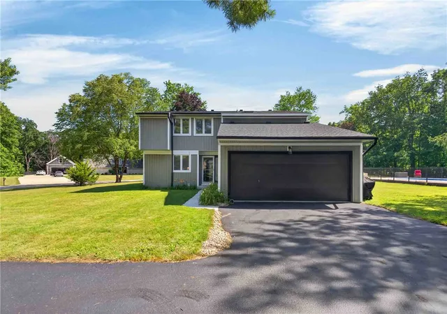 Photo 5 of Single family home for sale at 14155 Charm Hl Dr, Sidney, OH 45365 | MLS# 966900 | Listing updated on 2026-08-23