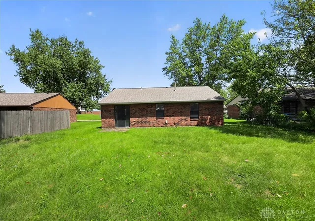 Photo 3 of Single family home for sale at 8377 Schoolgate Dr, Dayton, OH 45424 | MLS# 965360 | Listing updated on 2026-08-19