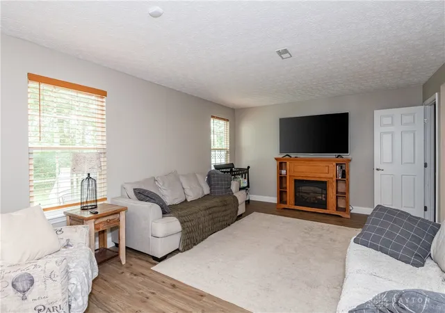 Photo 4 of Single family home for sale at 1680 Wimbledon Dr, Fairborn, OH 45324 | MLS# 966915 | Listing updated on 2026-10-03