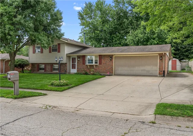 Photo 3 of Single family home for sale at 1890 Wilshire Dr, Xenia, OH 45385 | MLS# 966967 | Listing updated on 2026-08-22