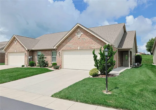 Photo 1 of Sale Pending at 727 Villa Ct, Trenton, OH 45067 | MLS# 966783 | Listing updated on 2026-08-25