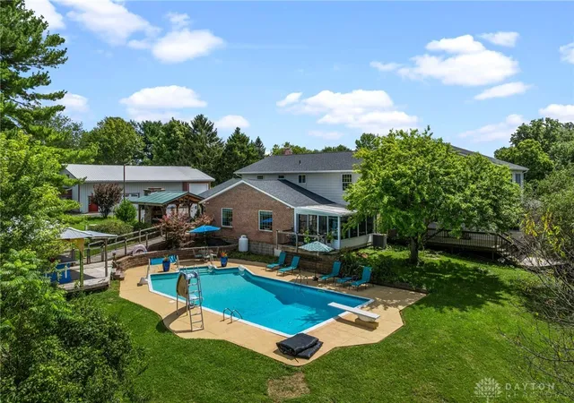 Photo 4 of Single family home for sale at 286 Berlin Rd, Wilmington, OH 45177 | MLS# 967012 | Listing updated on 2026-08-21
