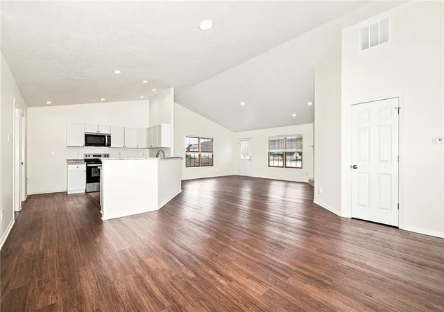 Photo 3 of Single family home for sale at 3370 Redbud Dr, Troy, OH 45373 | MLS# 964998 | Listing updated on 2026-08-21