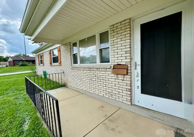Photo 3 of Single family home for sale at 7201 Carmelita Dr, Dayton, OH 45424 | MLS# 966789 | Listing updated on 2026-08-20