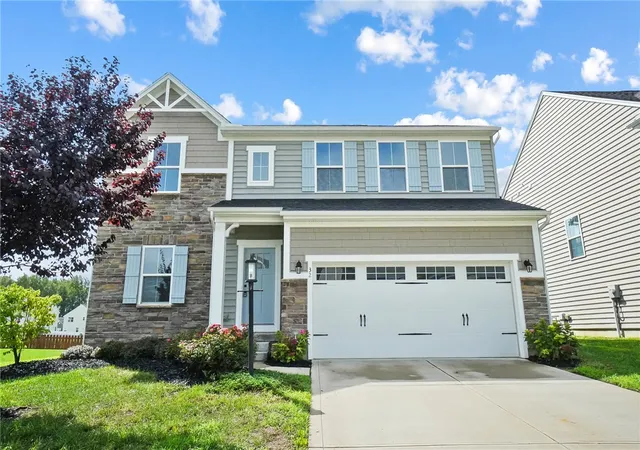Photo 2 of Single family home for sale at 32 Waterford Blvd, Fairborn, OH 45324 | MLS# 967117 | Listing updated on 2026-08-21