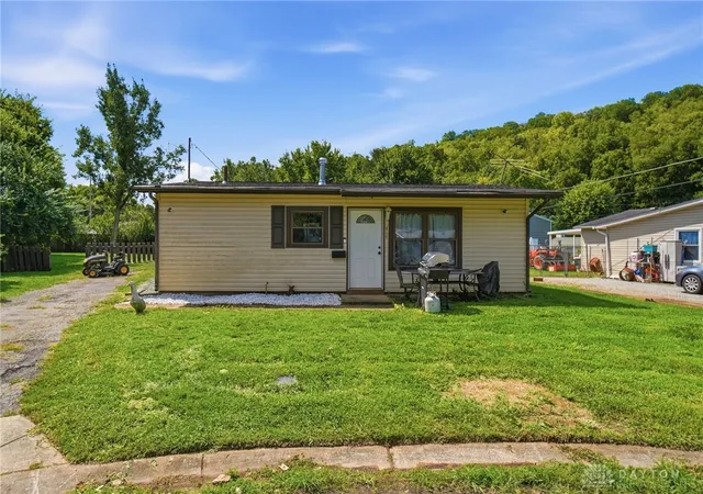 2nd image of 414 Moore Ave, Miamisburg, OH 45342 | MLS# 967137