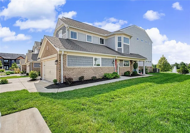 1st image of 61 Pebble Brook Pl, Springboro, OH 45066 | MLS# 966847