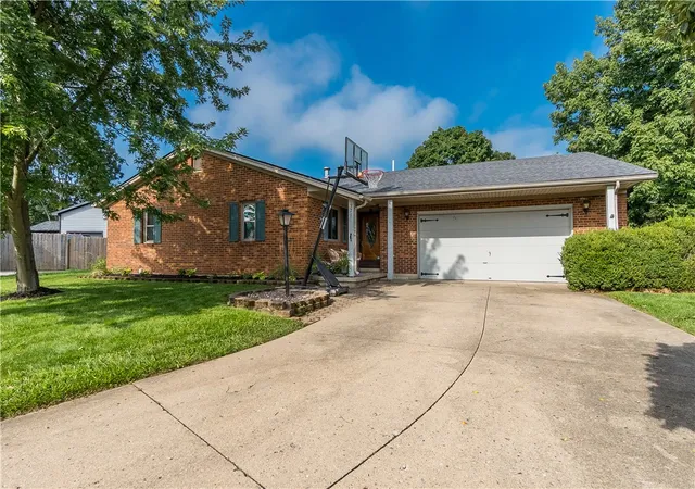 Photo 2 of Sale Pending at 3710 Teakwood Rd, Tipp City, OH 45371 | MLS# 967017 | Listing updated on 2026-08-25