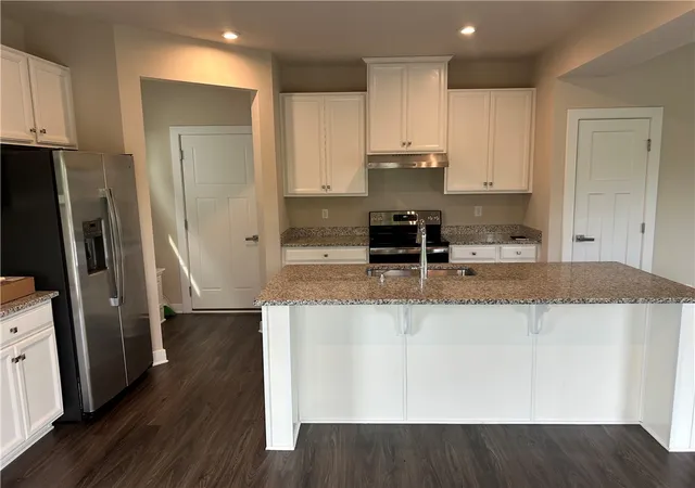 Photo 3 of Single family home for sale at 384 Warm Springs Dr, Fairborn, OH 45459 | MLS# 967162 | Listing updated on 2026-08-21